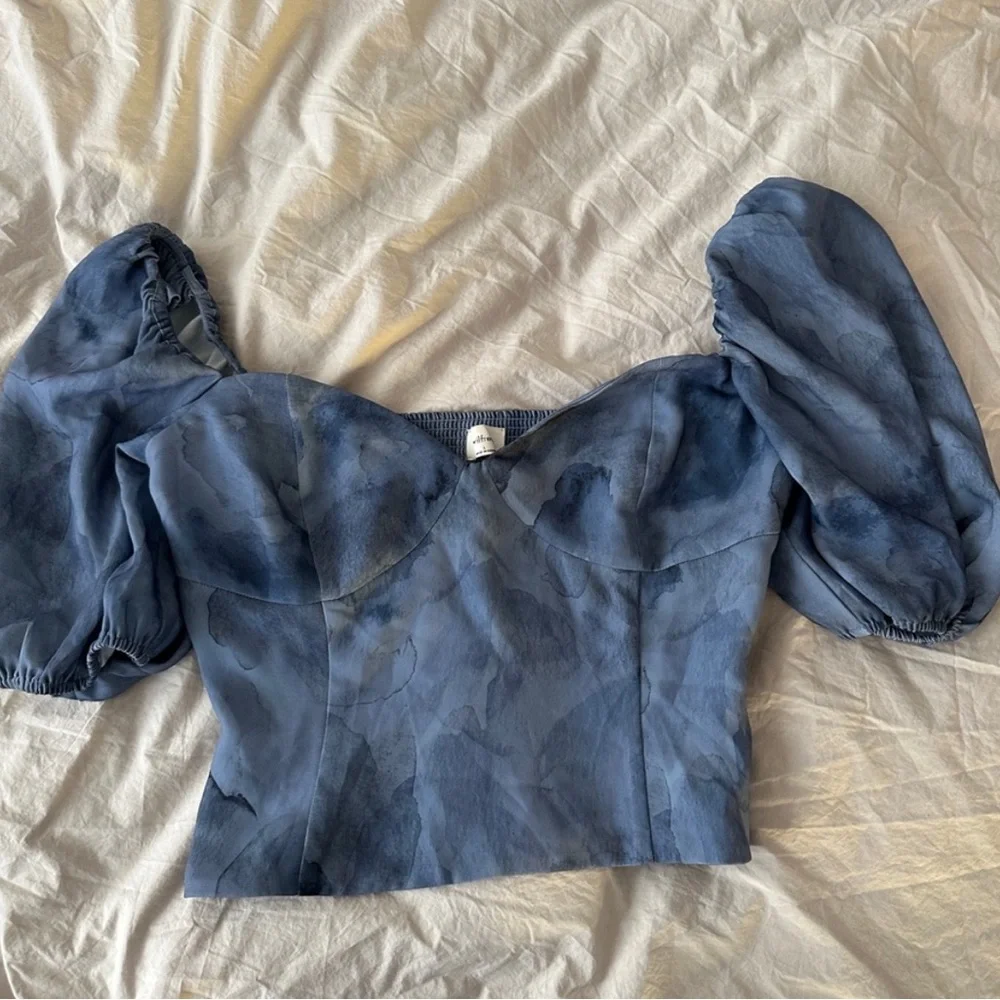 Aritzia Blue Puff Sleeve Top - Picture 1 of 2